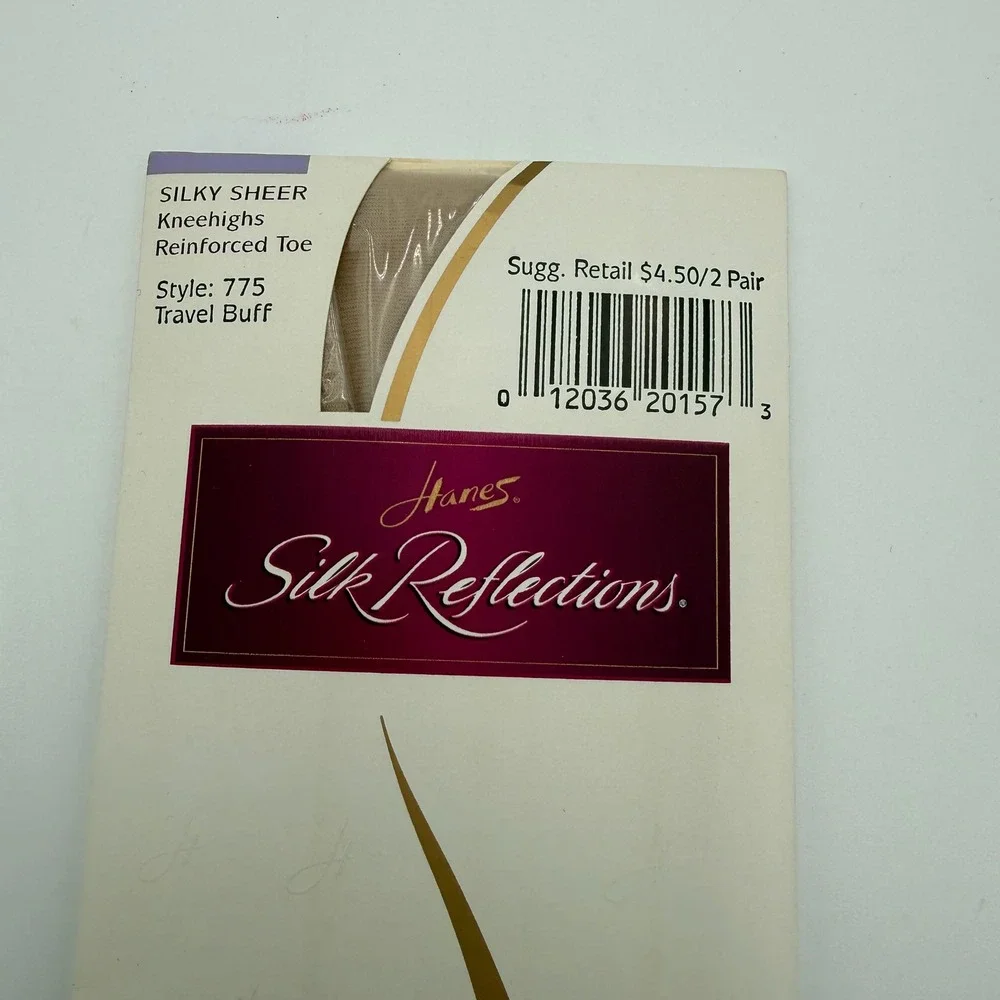 Hanes Silk Reflections Silky Sheer Knee Highs 4 Pairs Soft Taupe Travel Buff 775
